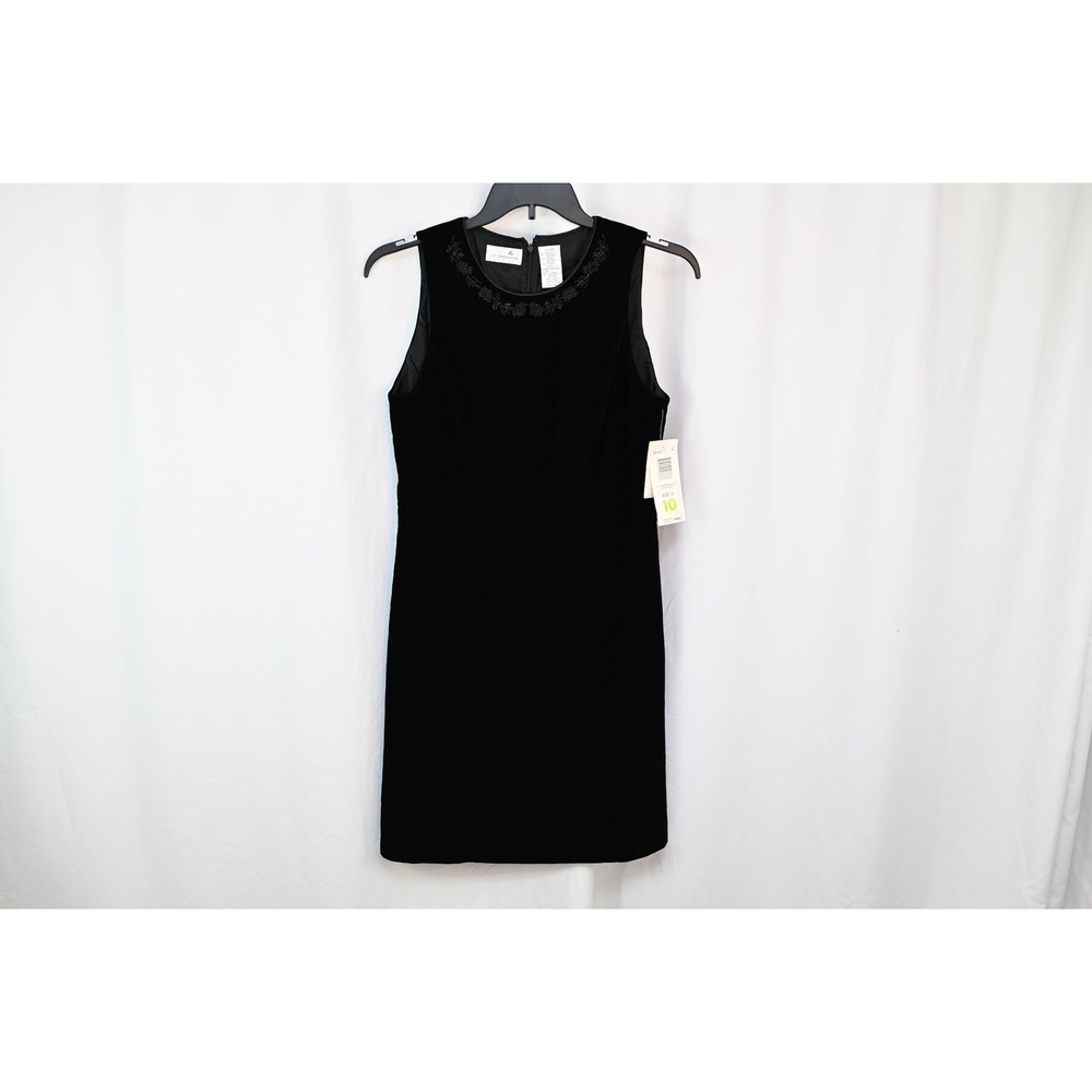 Liz Claiborne Black Velvet Beaded Neckline Dress NWT 10661010 A Size 10